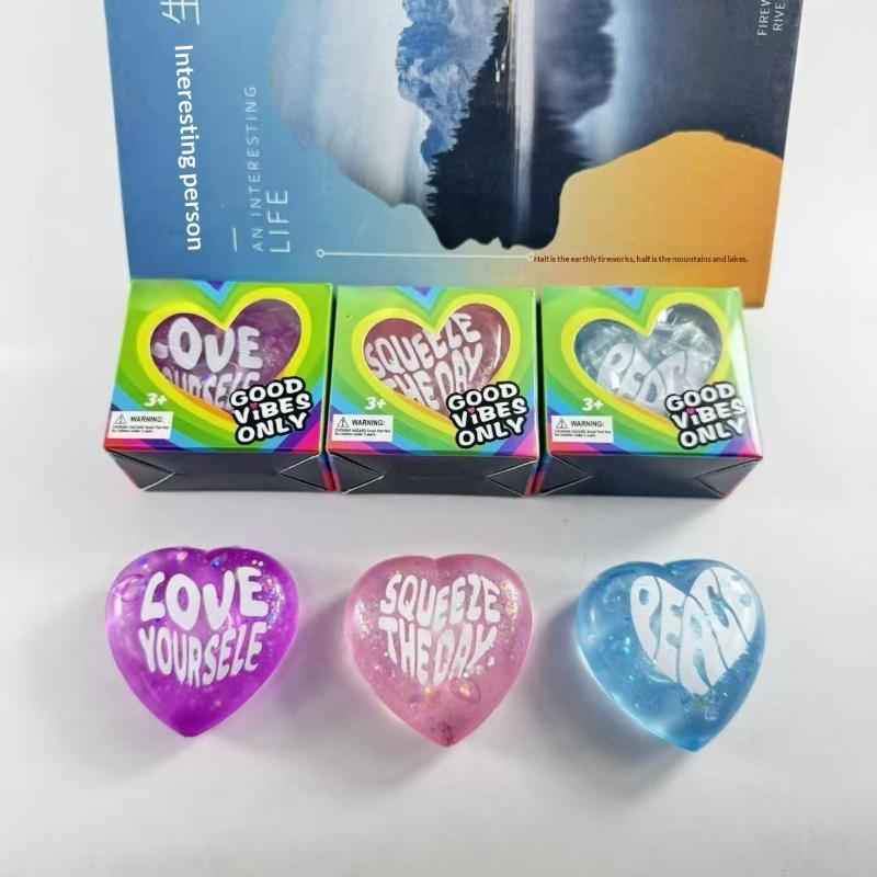 【M】Glitter Heart Shaped Squeez - đánh giá và giá Kids Toys Quotes