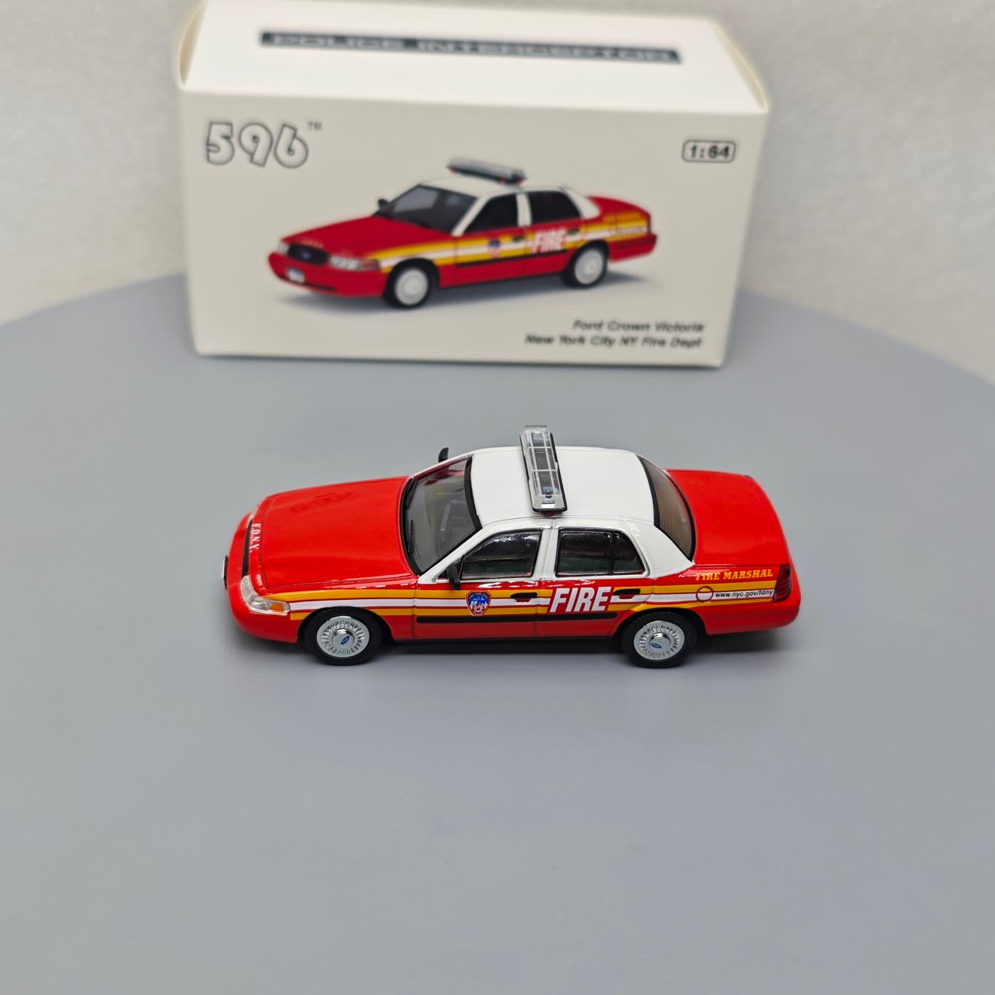 596 1:64 Ford Crown Victoria H - đánh giá và giá Kids Toys Victoria